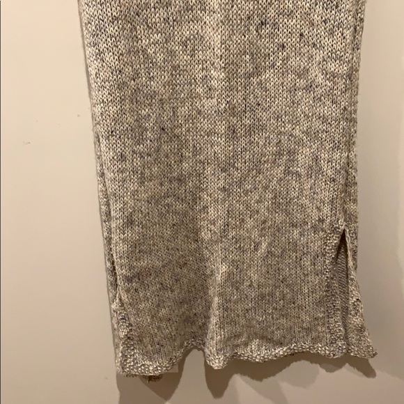 Vintage Long Tan Hand Knit Vest - Women’s Size Medium - Picture 7 of 7